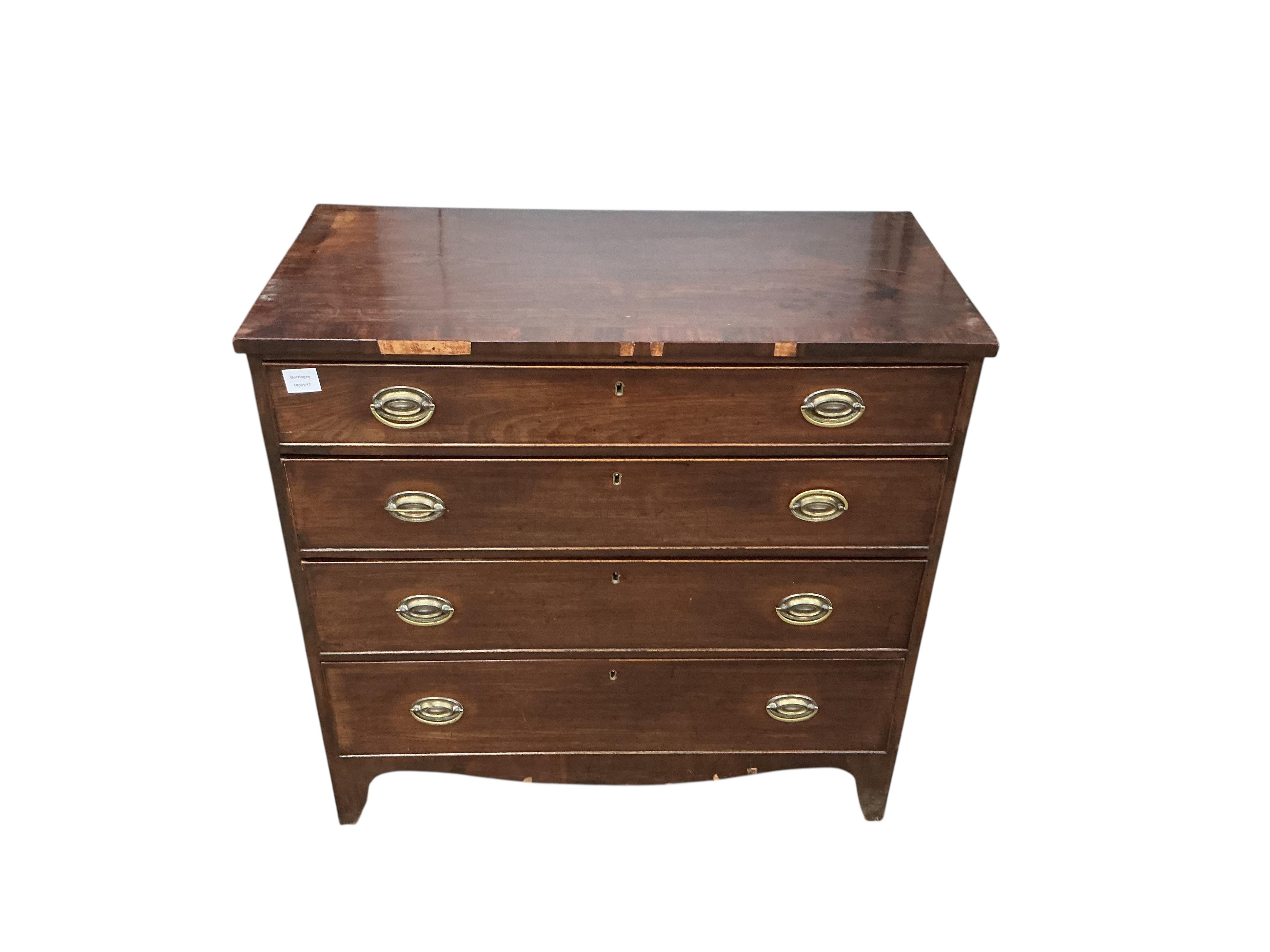 A George III mahogany chest of drawers, width 91cm, depth 46cm, height 89cm